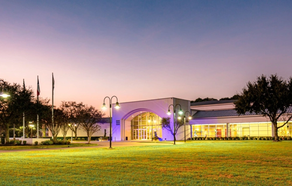 Airway Inn - IAH Airport at Humble Civic Center – 15 Mins